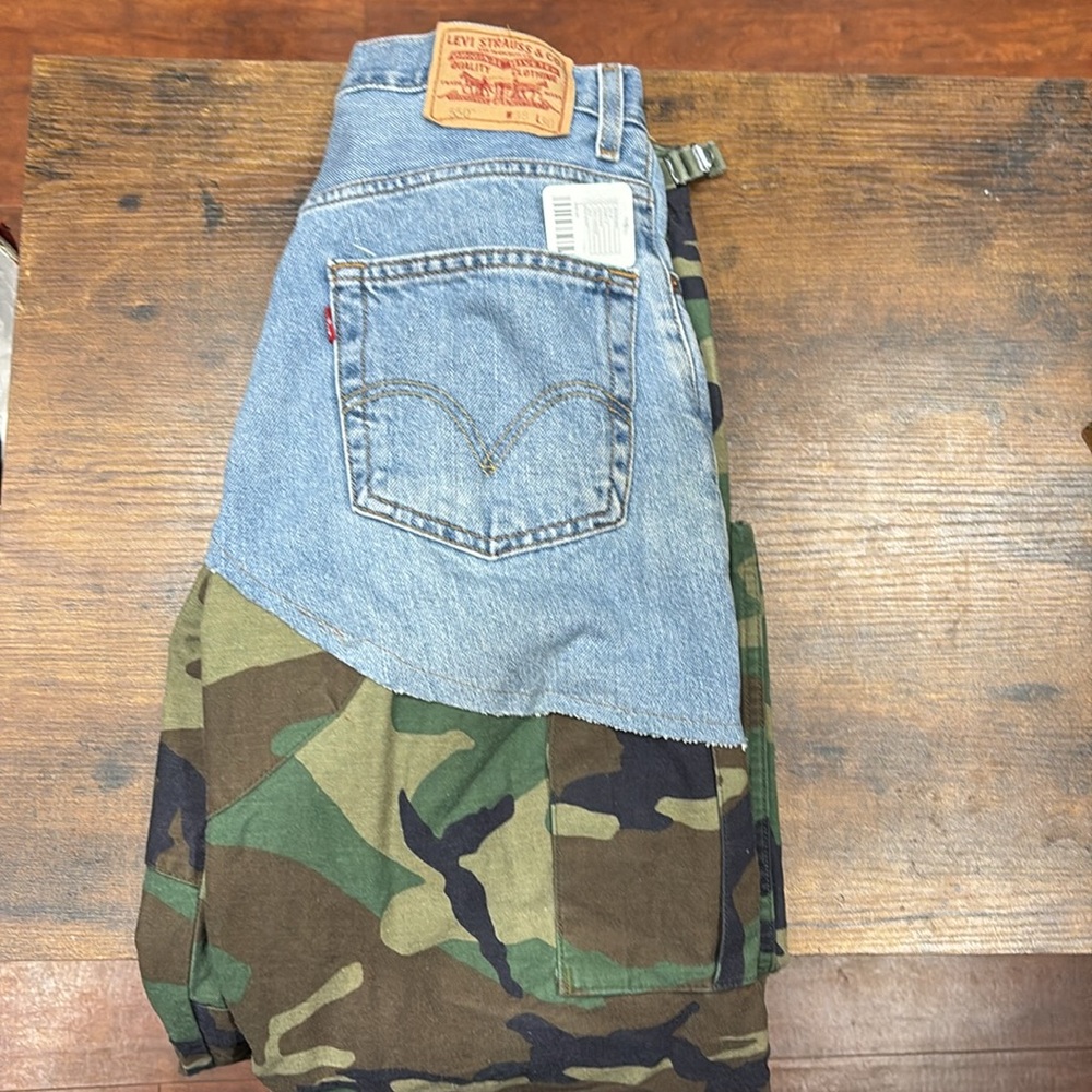 COPY - Newest version on of Levi’s 550 jeans - Picture 2 of 4